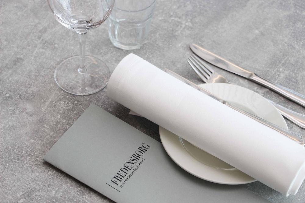 Fredensborg Badehotel Rønne Esterno foto