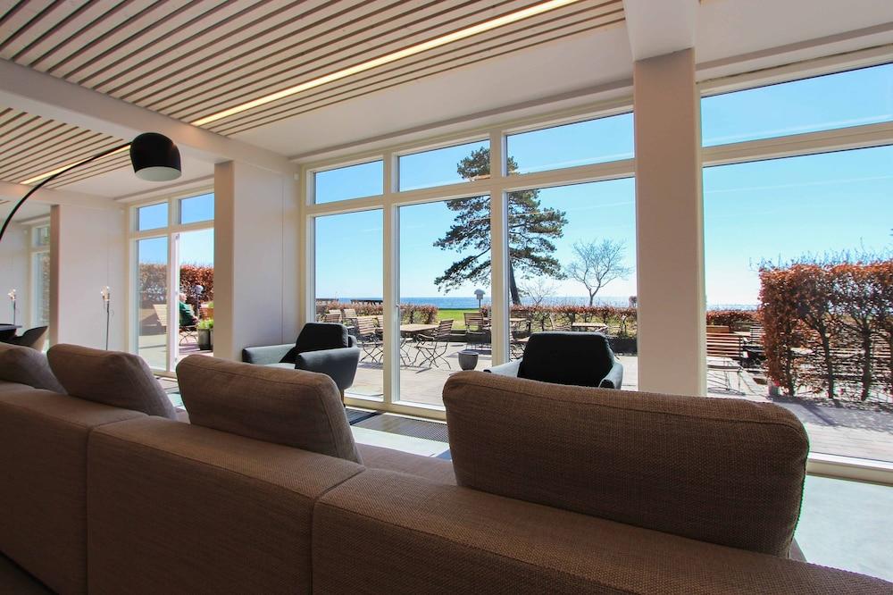 Fredensborg Badehotel Rønne Esterno foto